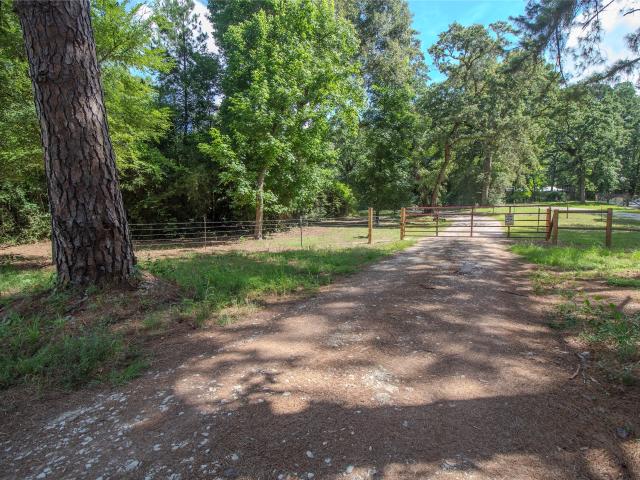 House for sale in Elkhart, Texas