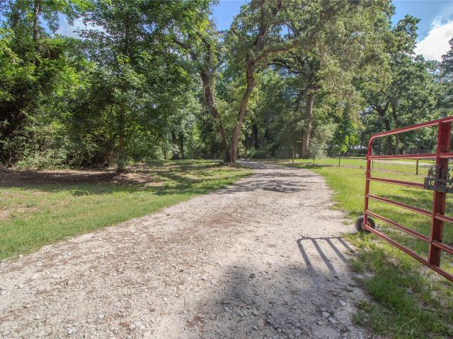 House for sale in Elkhart, Texas