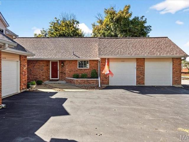 Condo for sale in Ballwin, Missouri