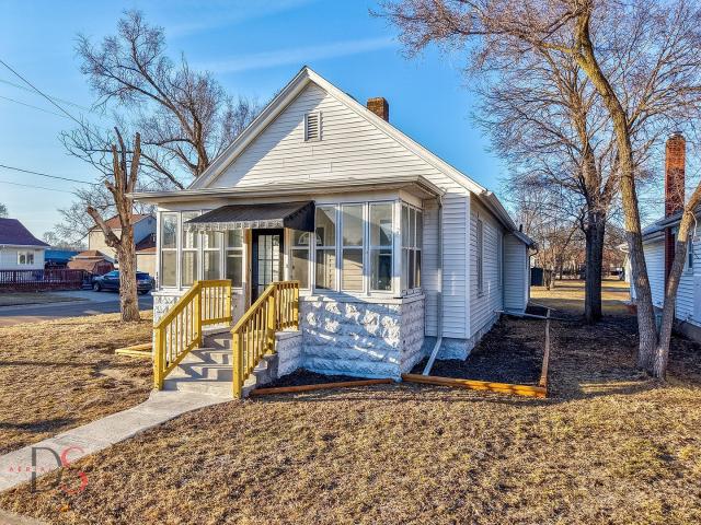 House for sale in Ottawa, Illinois