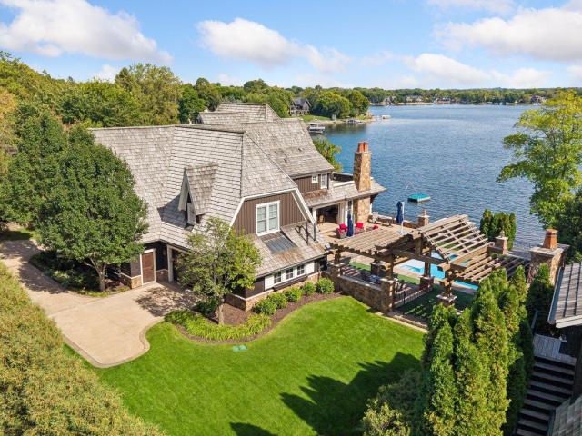 House for sale in Prior Lake, Scott County
