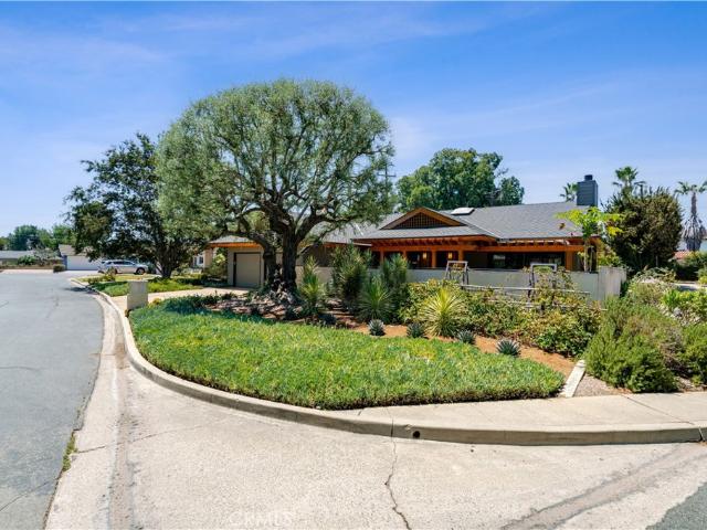 House for sale in Tustin, California