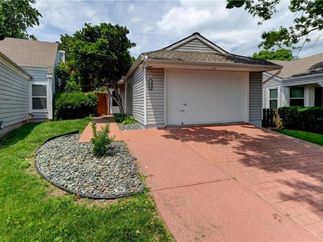 House for sale in Blue Springs, Missouri