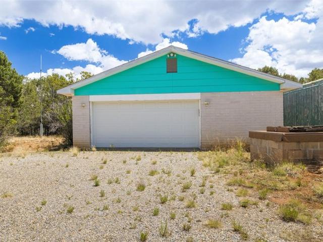 House for sale in Cedar Crest, New Mexico