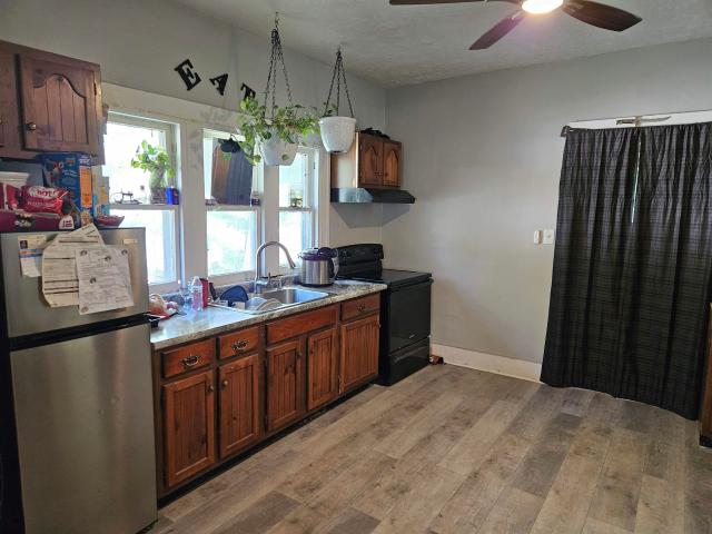 House for sale in Flint, Genesee County