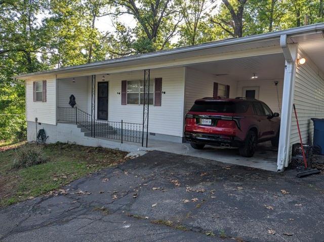 House for sale in Seneca, Missouri