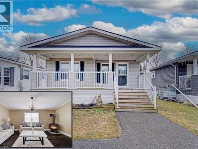 House for sale in Ancaster, Ontario