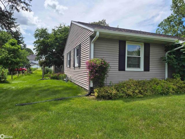 House for sale in Grinnell, Iowa