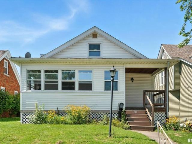 House for sale in Silvis, Illinois