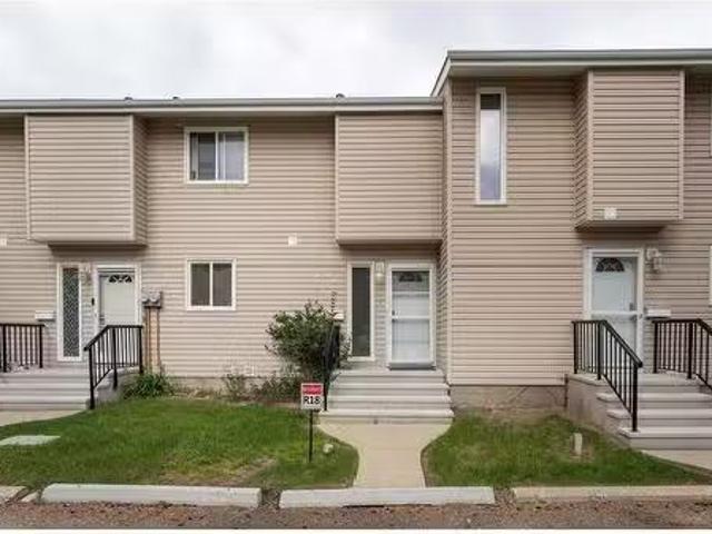 Condo for sale in Spruce Grove, Alberta
