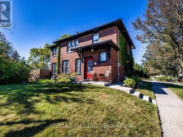 House for sale in O'Neill, Oshawa
