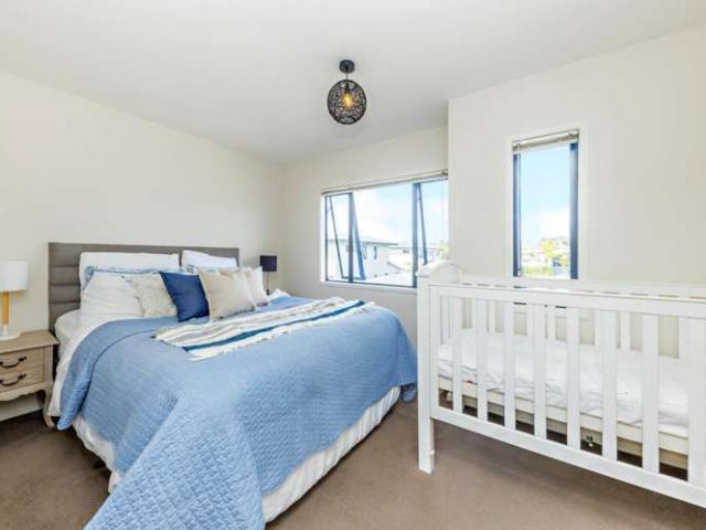 Townhouse for rent in Dannemora, Auckland