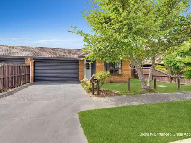 House for rent in Chaslands, Canterbury