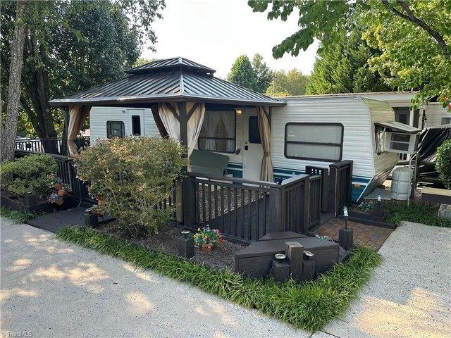 House for sale in New London, North Carolina