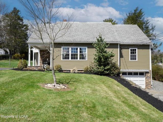 House for sale in Shavertown, Pennsylvania
