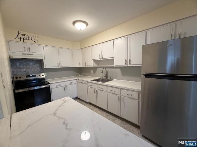 Property for sale in Teaneck, New Jersey