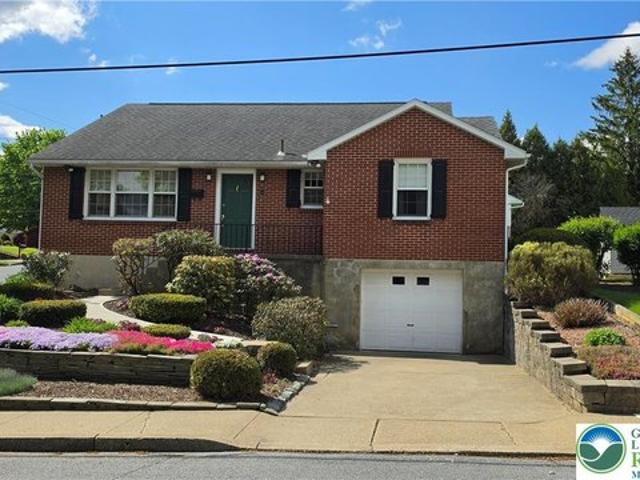 House for sale in Nazareth, Pennsylvania