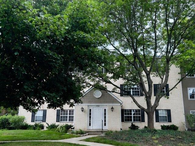 Condo for sale in Libertyville, Illinois