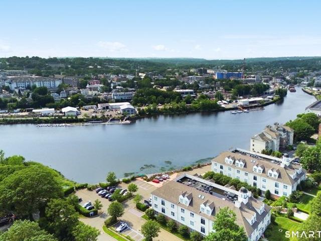 Condo for sale in Norwalk, Connecticut