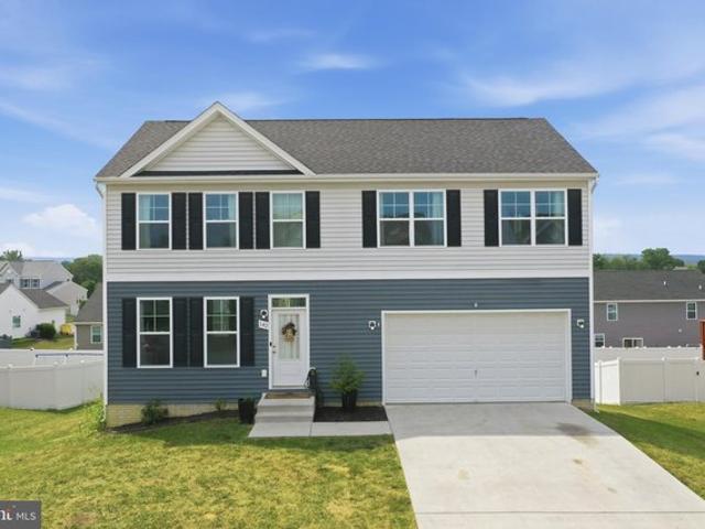 House for sale in Falling Waters, West Virginia