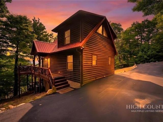 House for sale in Purlear, North Carolina