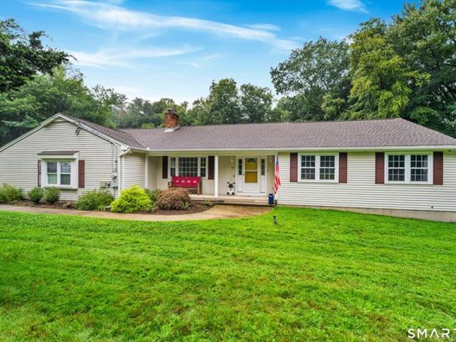 House for sale in Woodbridge, Connecticut