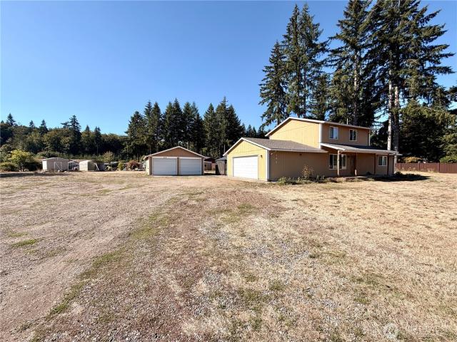 House for sale in Castle Rock, Washington