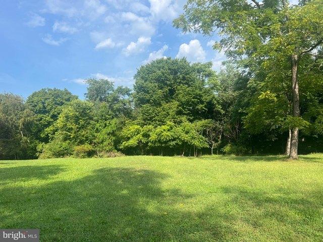 Land for sale in Berkeley Springs, West Virginia