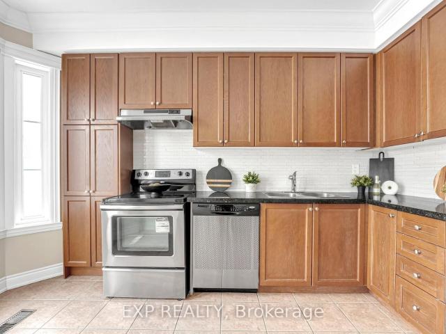 Townhouse for sale in Woburn, Ontario