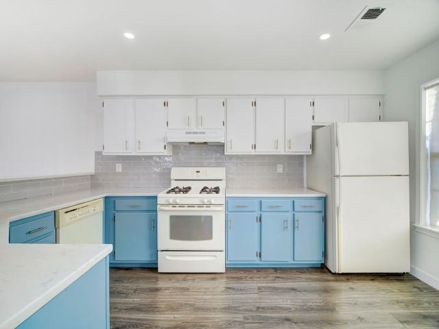 Condo for rent in Lincoln Park, New Jersey