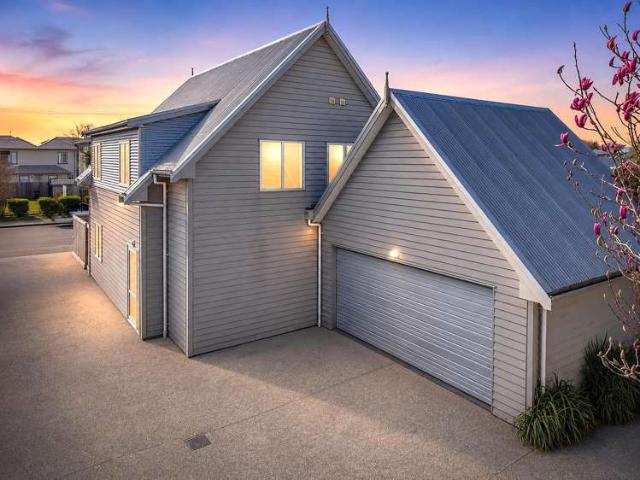 House for sale in Heathcote, Canterbury