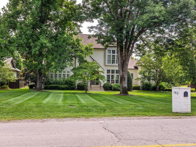 House for sale in Belle Meade, Middle Tennessee
