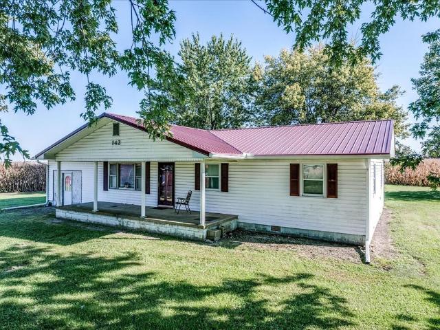 House for sale in New Holland, Fayette County