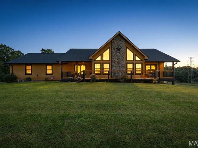Farm for sale in Steelville, Missouri
