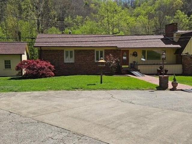 House for sale in Prestonsburg, Kentucky