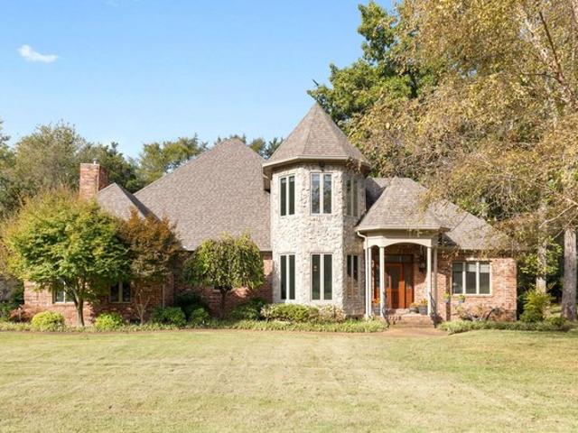 House for sale in Weakley Hills, Smyrna
