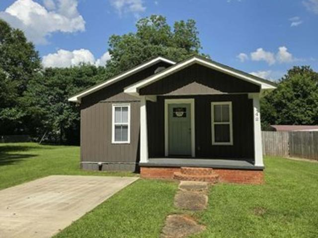 House for sale in Elmore, Alabama