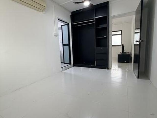 Apartment for rent in Braddell, Singapore