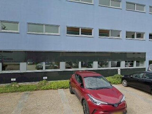 Bedrijfspand te koop in Almere-haven, Flevoland