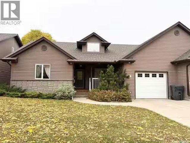 House for sale in Yorkton