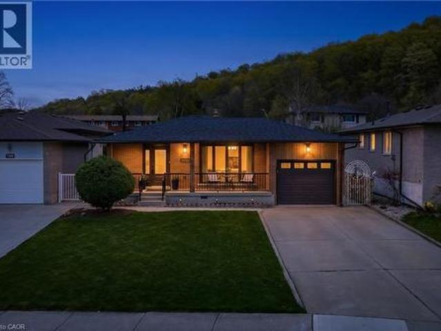 House for sale in Ancaster, Ontario