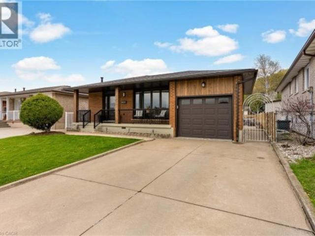 House for sale in Ancaster, Ontario