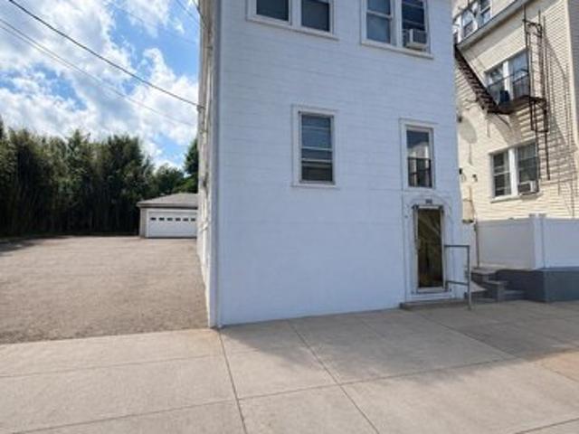 House for sale in Mount Vernon, New York