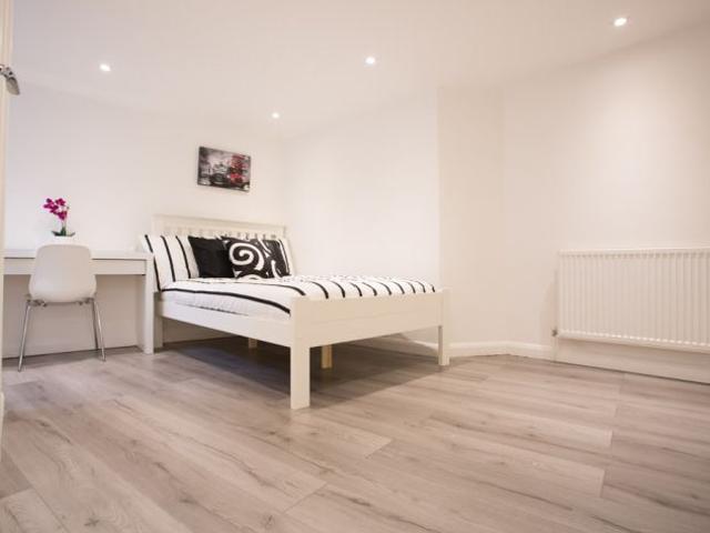 Apartment for rent in Kennington, Greater London