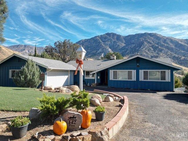 House for sale in Kernville, Kern County