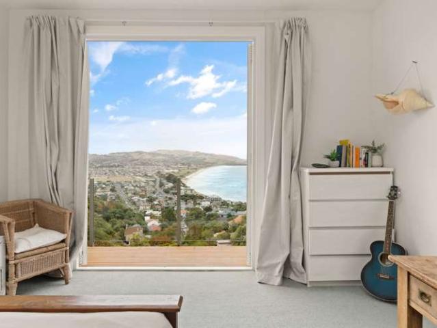 House for sale in Otakou