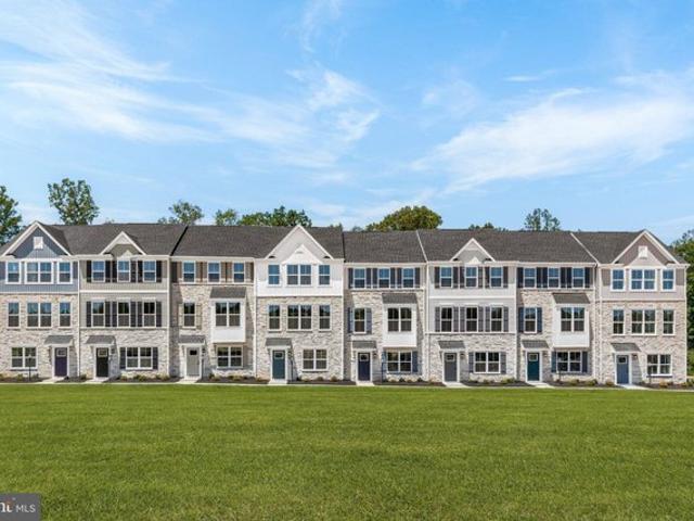 Townhouse for sale in Prince Frederick, Calvert County