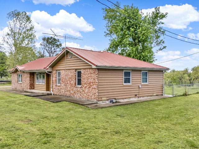 House for sale in Theodosia, Missouri