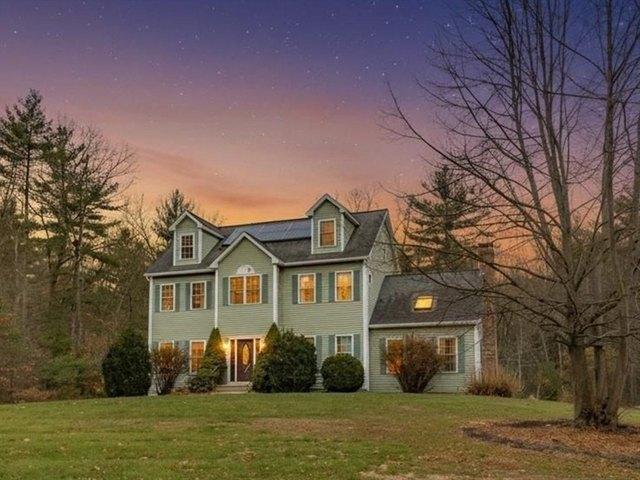 House for sale in Pepperell, Massachusetts