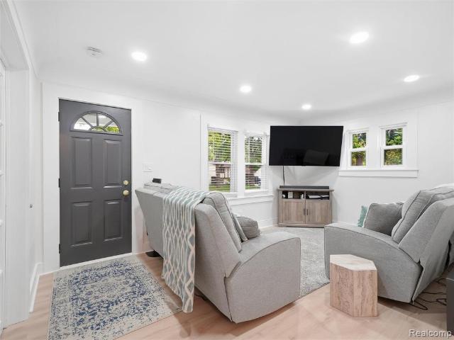 House for sale in Waterford, Michigan